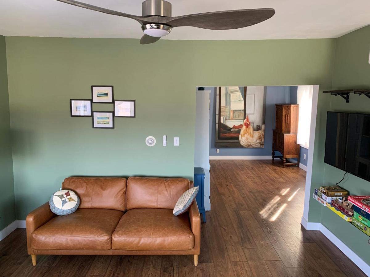 Vineyard Farmhouse With Hot Tub & Lake Views Hammondsport Exterior photo
